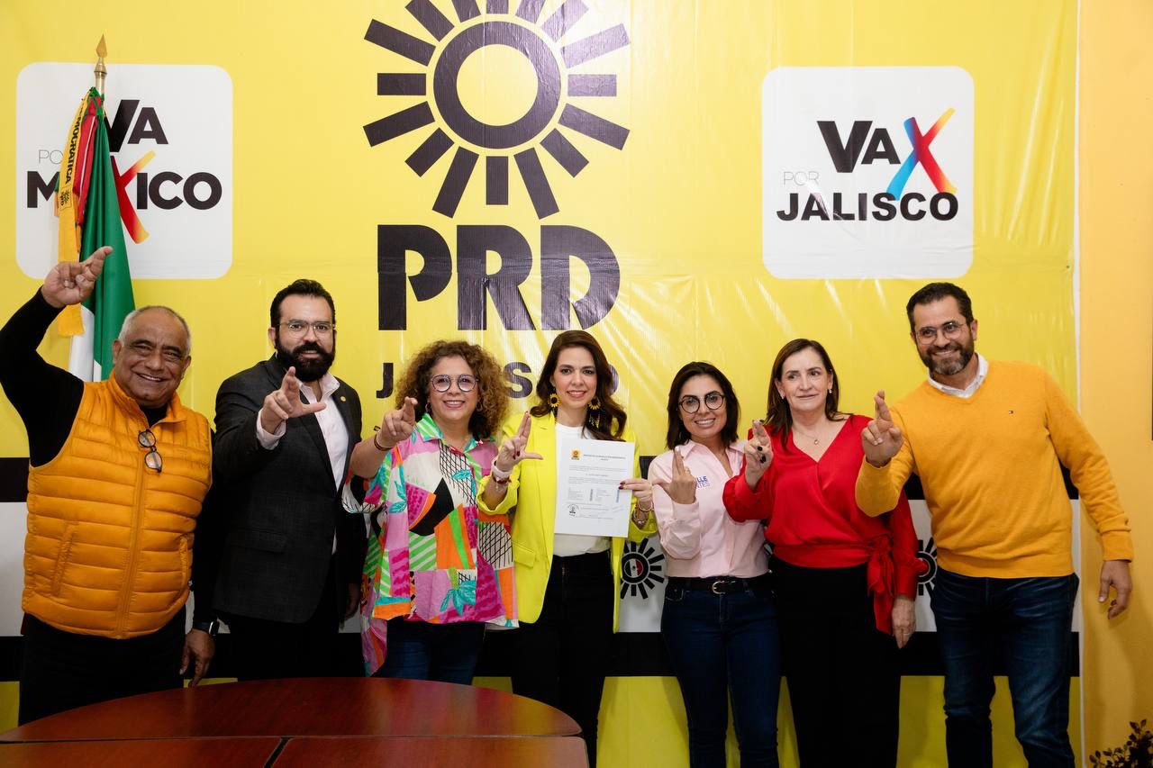 Se registra como precandidata a la Gubernatura de Jalisco por el PRD